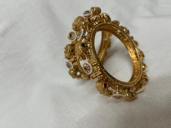 Rajawadi Elephant Designed Adjustable Kaddas - Image 2