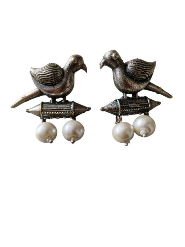 Birds Oxidized Studs With two Pearl Drops - Image 3
